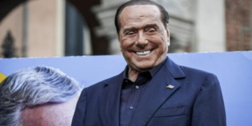 Ιταλία: Νέος πολιτικός σεισμός για τα πάρτυ του «Καβαλιέρε»