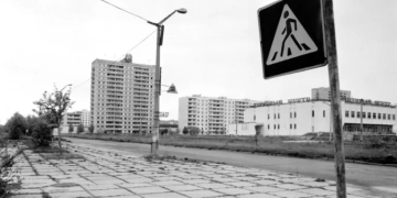 «Ήταν σαν έκρηξη, με μια απόκοσμη λάμψη»: Η συγκλονιστική μαρτυρία μιας επιζήσασας του Τσερνόμπιλ στο skai.gr