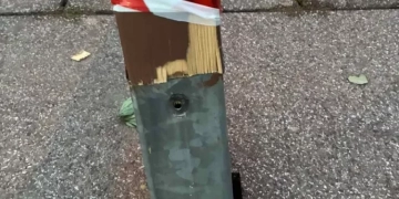 Καλαμαριά: Άγνωστοι αφαίρεσαν βίδες ασφαλείας από κούνια σε παιδική χαρά