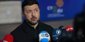 Κάλεσμα Ζελένσκι σε Πούτιν: Η Ουκρανία έτοιμη για συνομιλίες στο Αζερμπαϊτζάν