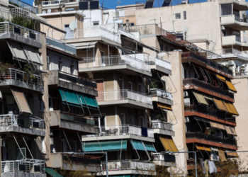 Καταγγελίες για παθολογική συσσώρευση αντικειμένων σε πολυκατοικία στη Θεσσαλονίκη