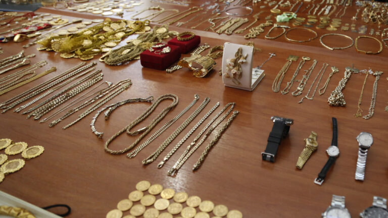 Κατερίνη: Σπείρα ξάφριζε ηλικιωμένους με τη μέθοδο του «λογιστή» - Τέσσερις συλλήψεις