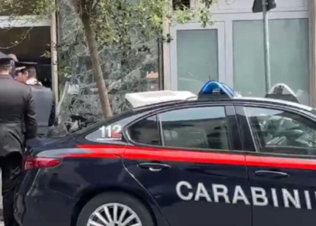 Κινηματογραφική ληστεία σε τράπεζα στη Νάπολη: Oι δράστες κράτησαν ομήρους και διέφυγαν από τρύπα στο πάτωμα