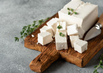 Κυβέρνηση ΗΠΑ: Γιατί προστατεύετε τη φέτα; Δεν υπάρχει μέρος με... το όνομα «Φέτα» στην Ευρώπη