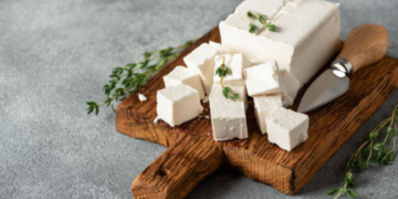 Κυβέρνηση ΗΠΑ: Γιατί προστατεύετε τη φέτα; Δεν υπάρχει μέρος με... το όνομα «Φέτα» στην Ευρώπη