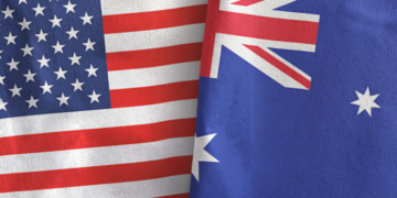 Λάθος σημαίες τοποθετήθηκαν στην Ουάσινγκτον ενόψει της άφιξης του βασιλιά Καρόλου