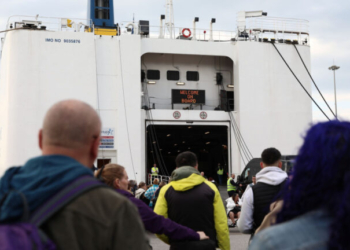 Μ. Σάββατο: Συνεχίζεται χωρίς πίεση η έξοδος των εκδρομέων από τα λιμάνια