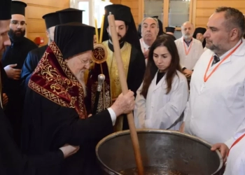 Μεγάλη Πέμπτη: Τα Δώδεκα Ευαγγέλια και τα έθιμα που «ζωντανεύουν» την παράδοσή μας