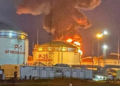 Μεγάλη πυρκαγιά σε πετρελαϊκές εγκαταστάσεις στη νοτιοδυτική Ρωσία
