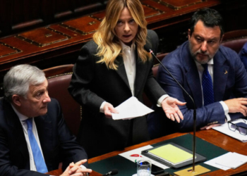 Μελόνι: Η ΕΕ να αναστείλει τους δημοσιονομικούς κανόνες, αν επιμείνει η κρίση στη Μέση Ανατολή
