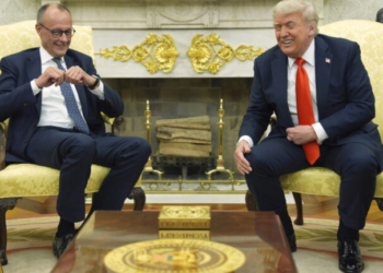 Μερτς: Καλή η σχέση μου με τον Τραμπ, αλλά υποφέρουμε από τον πόλεμο στο Ιράν