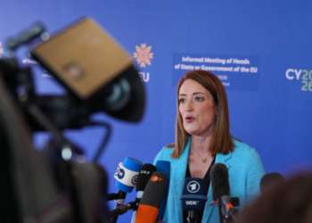 Μέτσολα: Η Ευρώπη δεν μπορεί να αντιμετωπίσει προκλήσεις του μέλλοντος με εργαλεία του παρελθόντος
