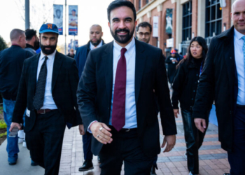 Νέα Υόρκη: Ο Μαμντανί ευχήθηκε «καλή Ανάσταση» στα ελληνικά, και εκθείασε τον Ελπιδοφόρο - Βίντεο