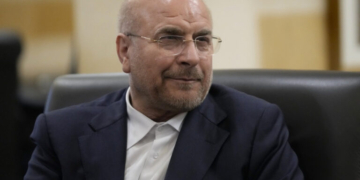 Ο Γκαλιμπάφ φέρεται να παραιτήθηκε από τη διαπραγματευτική ομάδα του Ιράν, σύμφωνα με Ισραηλινά ΜΜΕ