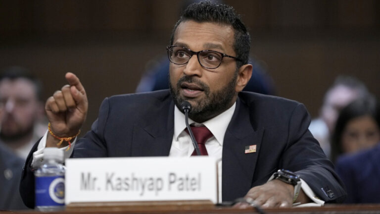 Ο Κας Πατέλ ζητά αποζημίωση 250 εκατ. δολαρίων από το περιοδικό Atlantic