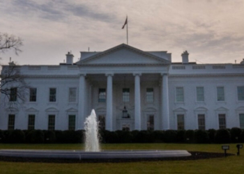 Ο Λευκός Οίκος επιβεβαίωσε ότι εξετάζει την πρόταση του Ιράν