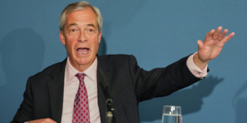 Ο Νάιτζελ Φάρατζ έλαβε το 2024 αδήλωτο δώρο 5 εκατ. λιρών από δισεκατομμυριούχο των κρυπτονομισμάτων