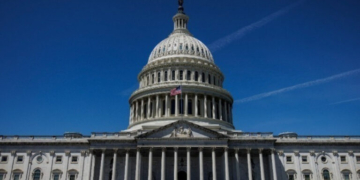 Οι ΗΠΑ επιβάλλουν κυρώσεις σε διυλιστήριο της Κίνας εξαιτίας δοσοληψιών με το Ιράν