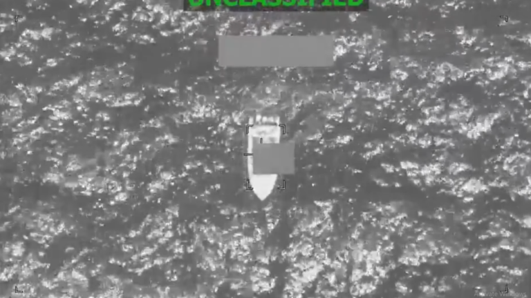 Οι ΗΠΑ στοχοποίησαν «ναρκόπλοιο» στον ανατολικό Ειρηνικό, 4 νεκροί - Δείτε βίντεο