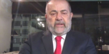 «Όλοι κάτω από τα τραπέζια!»: Πώς έζησε ο Μ. Ιγνατίου την ένοπλη επίθεση στο δείπνο των ανταποκριτών του Λευκού Οίκου