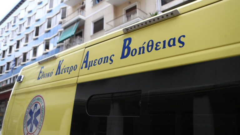 Παράσυρση πεζής στην Κηφισίας - Μεταφέρθηκε στο «Γεννηματάς»