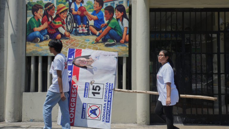 Περού: Κάλπες με φόντο τη βία και τη βαθιά κρίση εμπιστοσύνης