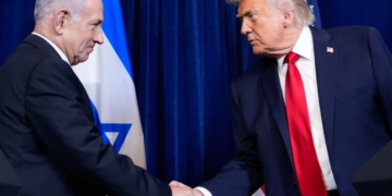 Πίεση Νετανιάχου σε Τραμπ: «Όριο 2-3 εβδομάδων στις συνομιλίες για τον Λίβανο», αλλιώς κλιμάκωση
