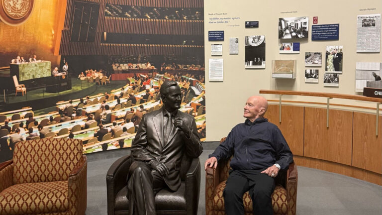 Ποιος ήταν ο Μαρκ Μόμπιους, ο «Bald Eagle» που ανέδειξε τις αναδυόμενες αγορές