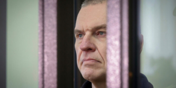 Πολωνία: Ελεύθερος ο δημοσιογράφος Αντζέι Ποτσομπούτ στο πλαίσιο ανταλλαγής κρατουμένων