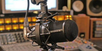 «Ψηφιακό μητρώο» για τα ραδιόφωνα: Υποχρεωτική επικαιροποίηση των σταθμών μέσω gov.gr