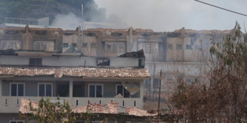 Πυρκαγιά κατέστρεψε τουλάχιστον 1000 σπίτια στη Μαλαισία - Χιλιάδες άνθρωποι εγκατέλειψαν τις εστίες τους