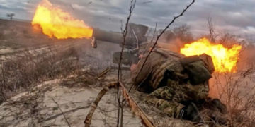 Ρωσικό σφυροκόπημα στην Ουκρανία με 660 drones και πυραύλους - Θραύσματα ρωσικού drone στη Ρουμανία