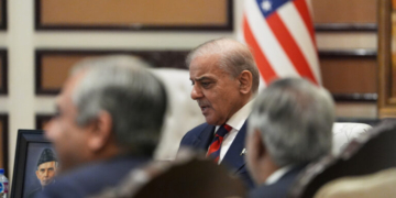 Σαρίφ σε Πεζεσκιάν: Εργαζόμαστε ακατάπαυστα για τη βιώσιμη ειρήνη στην περιοχή