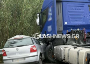 Σοβαρό τροχαίο στην Κρήτη: Αυτοκίνητο συγκρούστηκε με νταλίκα, στο νοσοκομείο ένας τραυματίας