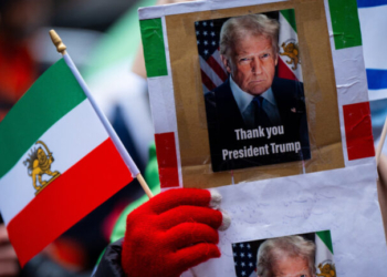 Σύμβουλος του Γκαλιμπάφ: Ο ναυτικός αποκλεισμός δεν διαφέρει από τον βομβαρδισμό και πρέπει να αντιμετωπιστεί με στρατιωτική δράση