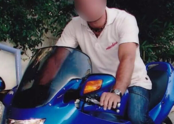 Τέσσερις φορές ισόβια στον πρώην αστυνομικό της Βουλής για τη σεξουαλική κακοποίηση των παιδιών του- Αθώα η πρώην γυναίκα του