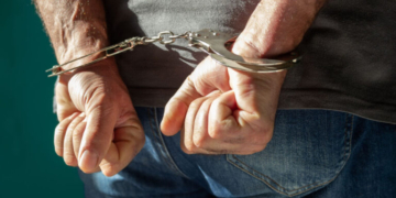 Θεσσαλονίκη: Χειροπέδες σε 65χρονο Λευκορώσο – Κατηγορείται για οικονομικά εγκλήματα στη Ρωσία