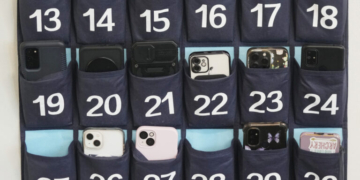 Τη δια νόμου απαγόρευση των smartphones στα σχολεία σχεδιάζει η βρετανική κυβέρνηση