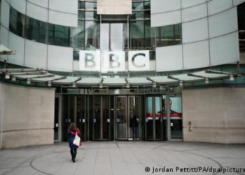 Το BBC μειώνει το δυναμικό του – μειώνει και τη δυναμική του;
