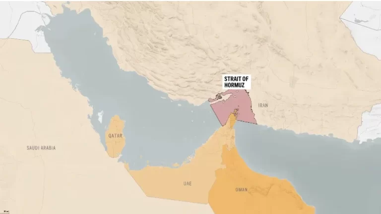 Το Ιράν απειλεί με νέο κλείσιμο του Ορμούζ αν συνεχιστεί ο ναυτικός αποκλεισμός των ΗΠΑ
