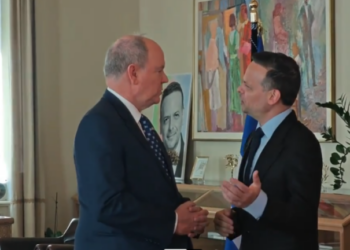 Το Μετάλλιο του Δήμου Αθηναίων στον Πρίγκιπα Αλβέρτο Β' του Μονακό