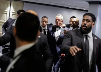 Το πρωτόκολλο του «χάους»: Γιατί μέλη της κυβέρνησης ΗΠΑ φυγαδεύτηκαν χωρίς τις συζύγους τους - Δείτε βίντεο