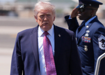 Τραμπ για Ιράν: Θα καταλήξουμε σε μια σπουδαία συμφωνία, αλλιώς θα βομβαρδίσουμε