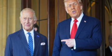 Τραμπ για βασιλιά Κάρολο: Η επίσκεψή του μπορεί οπωσδήποτε να αποκαταστήσει τις σχέσεις με το Λονδίνο