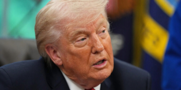 Τραμπ: Οι ΗΠΑ επικεντρώνονται σε τηλεφωνικές συνομιλίες με το Ιράν και «έχουν προχωρήσει πολύ»