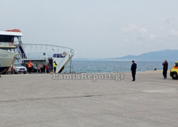 Τραυματίστηκε 72χρονη επιβάτις πλοίου στο λιμάνι της Αρκίτσας, τη βοήθησε γιατρός που ταξίδευε μαζί της