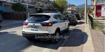 Τροχαίο με μηχανάκι στη Λαμία: Στο νοσοκομείο ο νεαρός οδηγός