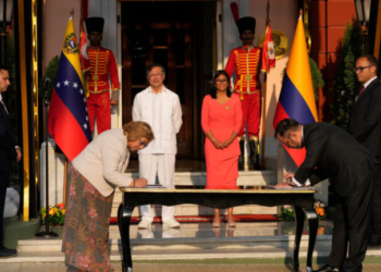 Βενεζουέλα και Κολομβία ανακοίνωσαν στρατιωτική συνεργασία ενάντια «στις μαφίες»