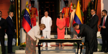 Βενεζουέλα και Κολομβία ανακοίνωσαν στρατιωτική συνεργασία ενάντια «στις μαφίες»