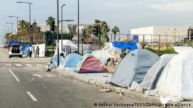 Βομβαρδισμοί και τρόμος στην καρδιά της Βηρυτού